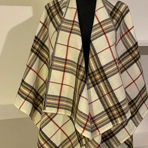 V. Fraas Burberry Plaid Wrap Shawl Scarf One Size Excellent Condition